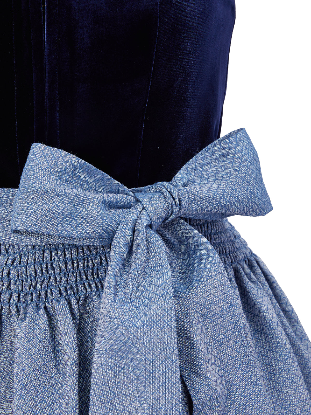 Gemustertes Dirndl in Blau mit Gerader Ausschnitt